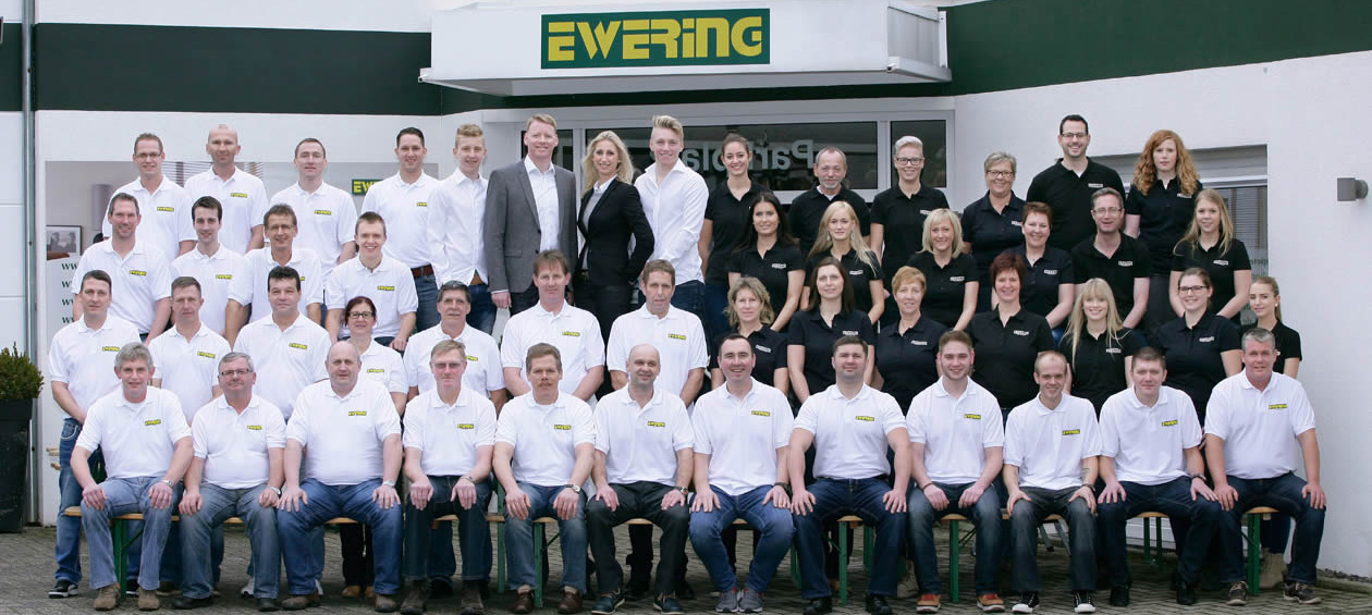 ewering_fachgeschaeft_raumdesign_teamfoto_001